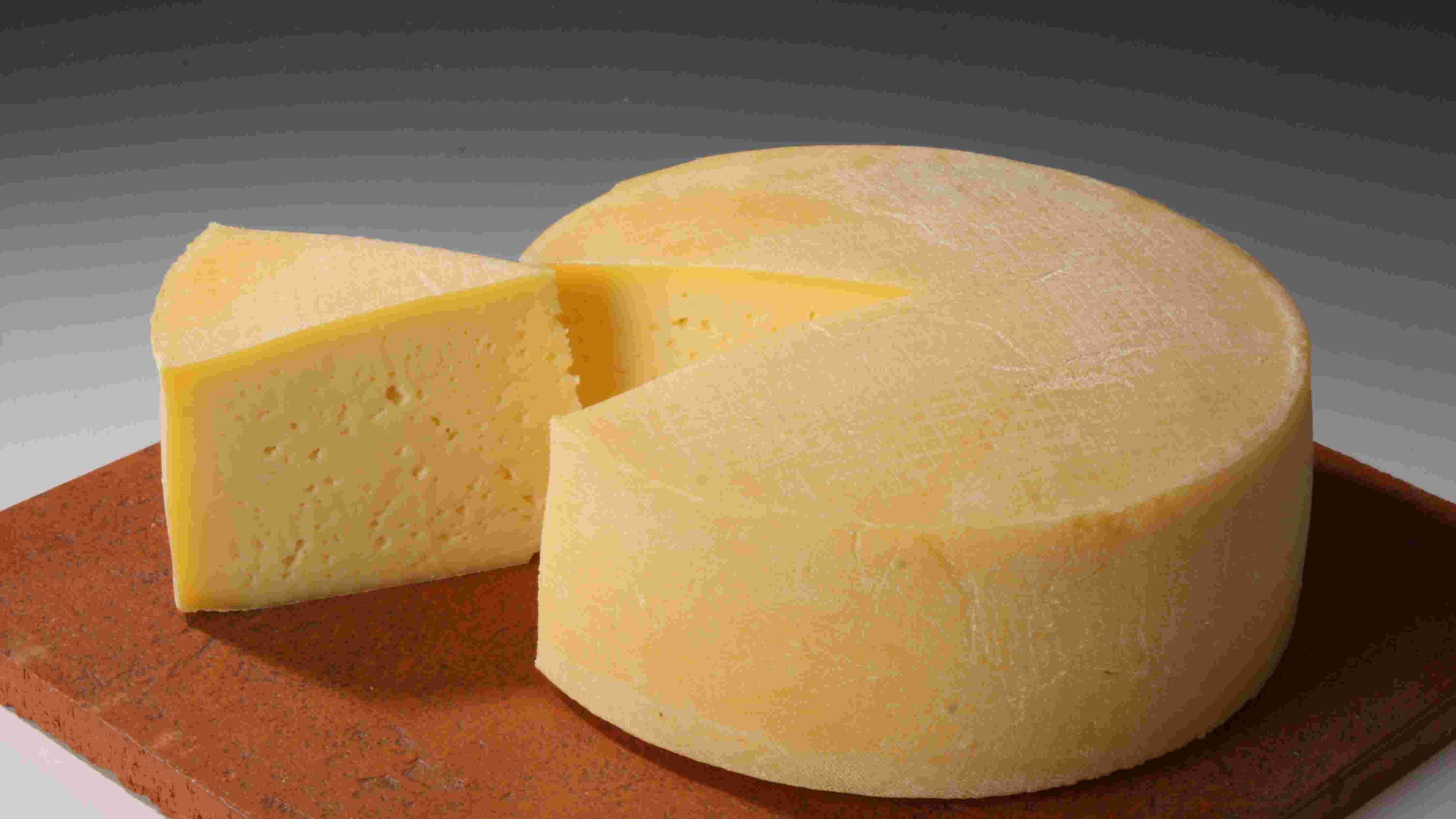 Ovčí sýr Arnika – zrající – ARCHIVNÍ – BIO  100 g